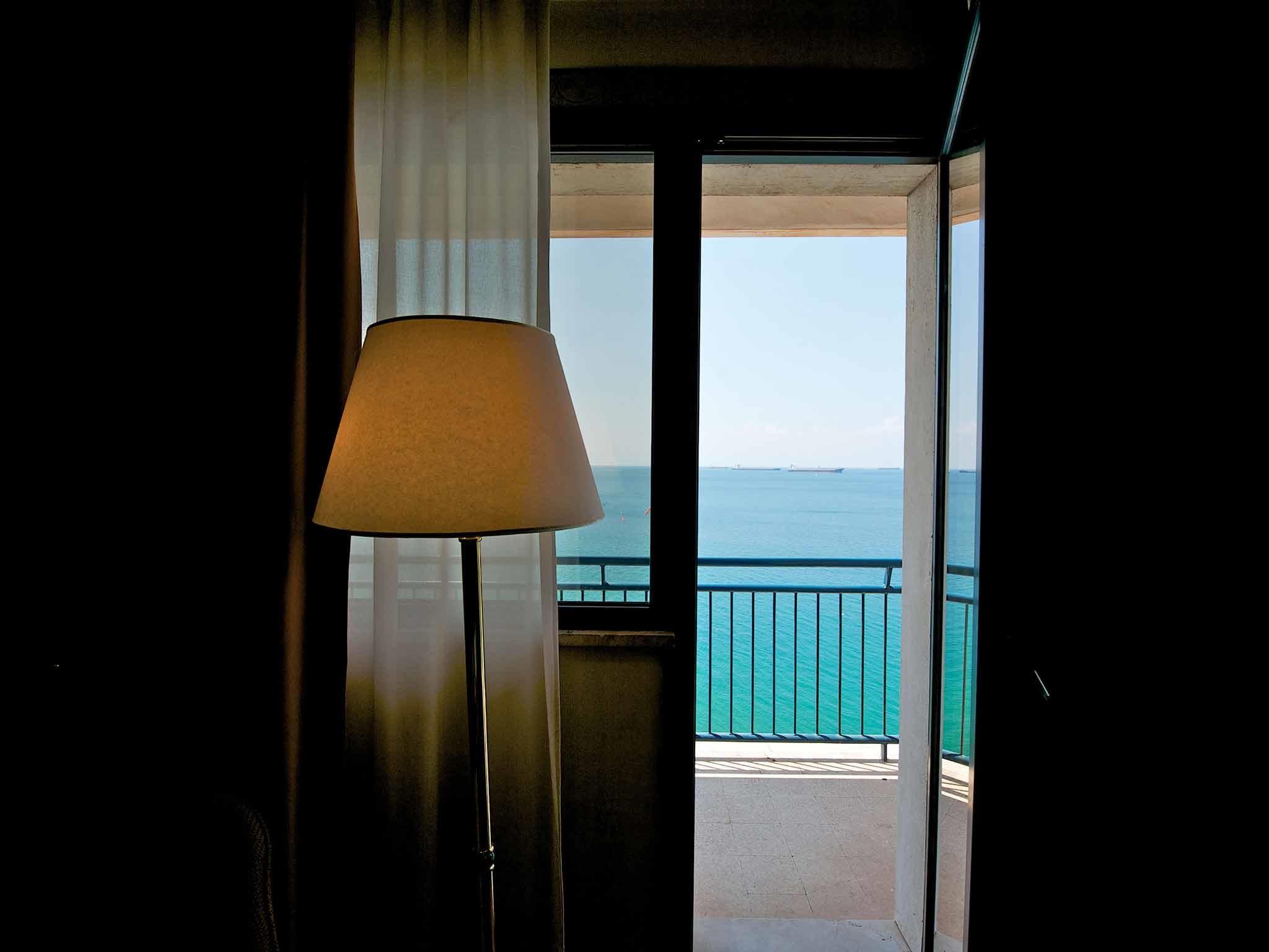 Hotel Delfino Taranto Exteriér fotografie
